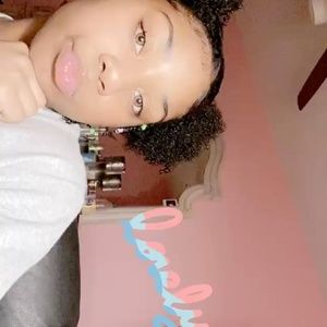 Meet your Posher, Meredith